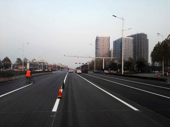 地放標(biāo)線(xiàn)工程