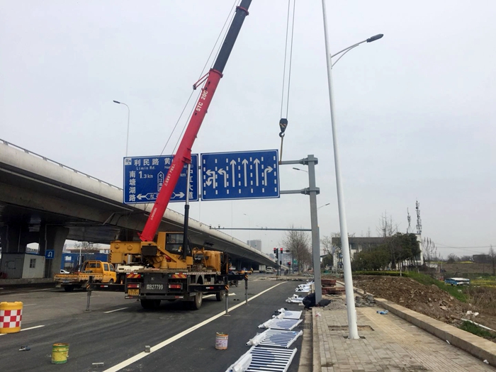 標(biāo)牌安裝工程