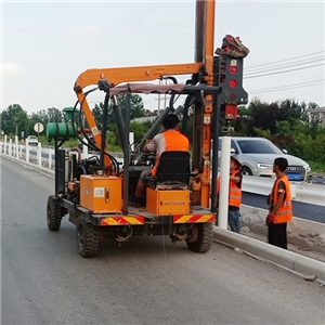 波形護(hù)欄安裝工程