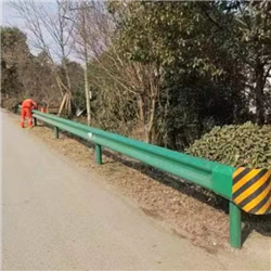 波形護(hù)欄安裝工程