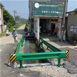 波形護(hù)欄安裝工程