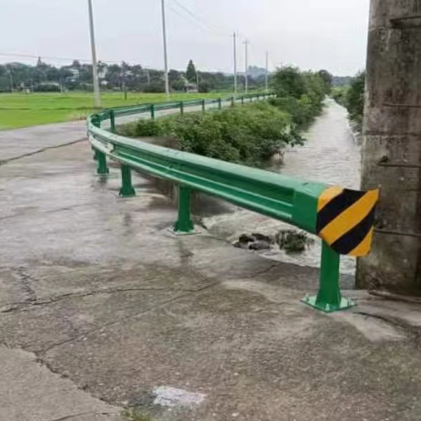 波形護欄安裝工程