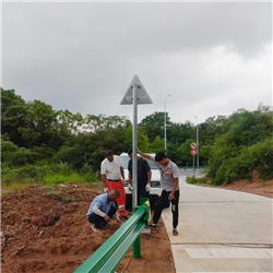 波形護欄安裝工程