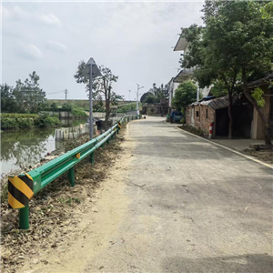 波形護欄安裝工程