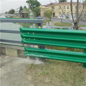 波形護欄安裝工程