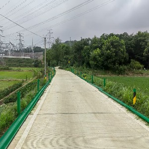 波行護(hù)欄安裝工程