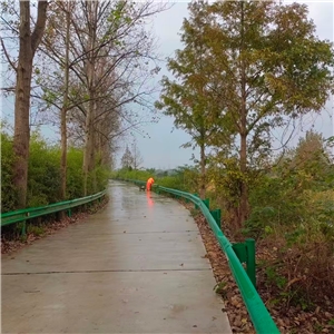 波行護(hù)欄安裝工程