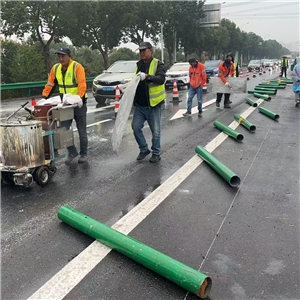 波行護(hù)欄安裝工程