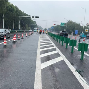 波行護(hù)欄安裝工程