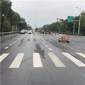 波行護(hù)欄安裝工程